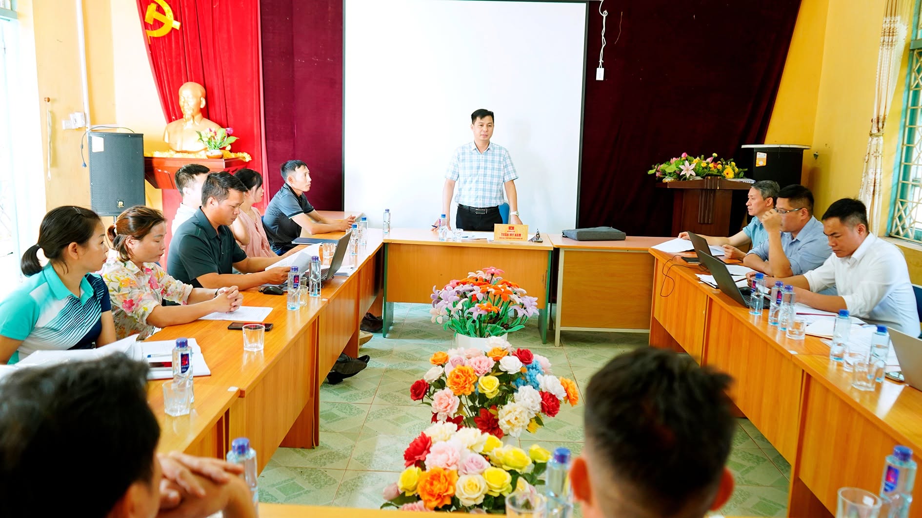 HỘI ĐỒNG TUYỂN SINH TRƯỜNG PHỔ THÔNG DÂN TỘC NỘI TRÚ TIỂU HỌC VÀ THCS QUẢNG LÂM HỌP TRIỂN KHAI CÔNG TÁC XÉT TUYỂN HỌC SINH NĂM HỌC 2026 – 2027