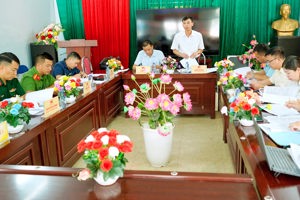 UBND XÃ QUẢNG LÂM TỔ CHỨC HỌP THÀNH VIÊN UBND XÃ THÁNG 7