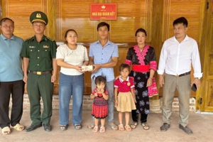 ỦY BAN MTTQ VIỆT NAM XÃ QUẢNG LÂM TRAO HỖ TRỢ XÂY DỰNG NHÀ “ĐẠI ĐOÀN KẾT” CHO HỘ NGHÈO