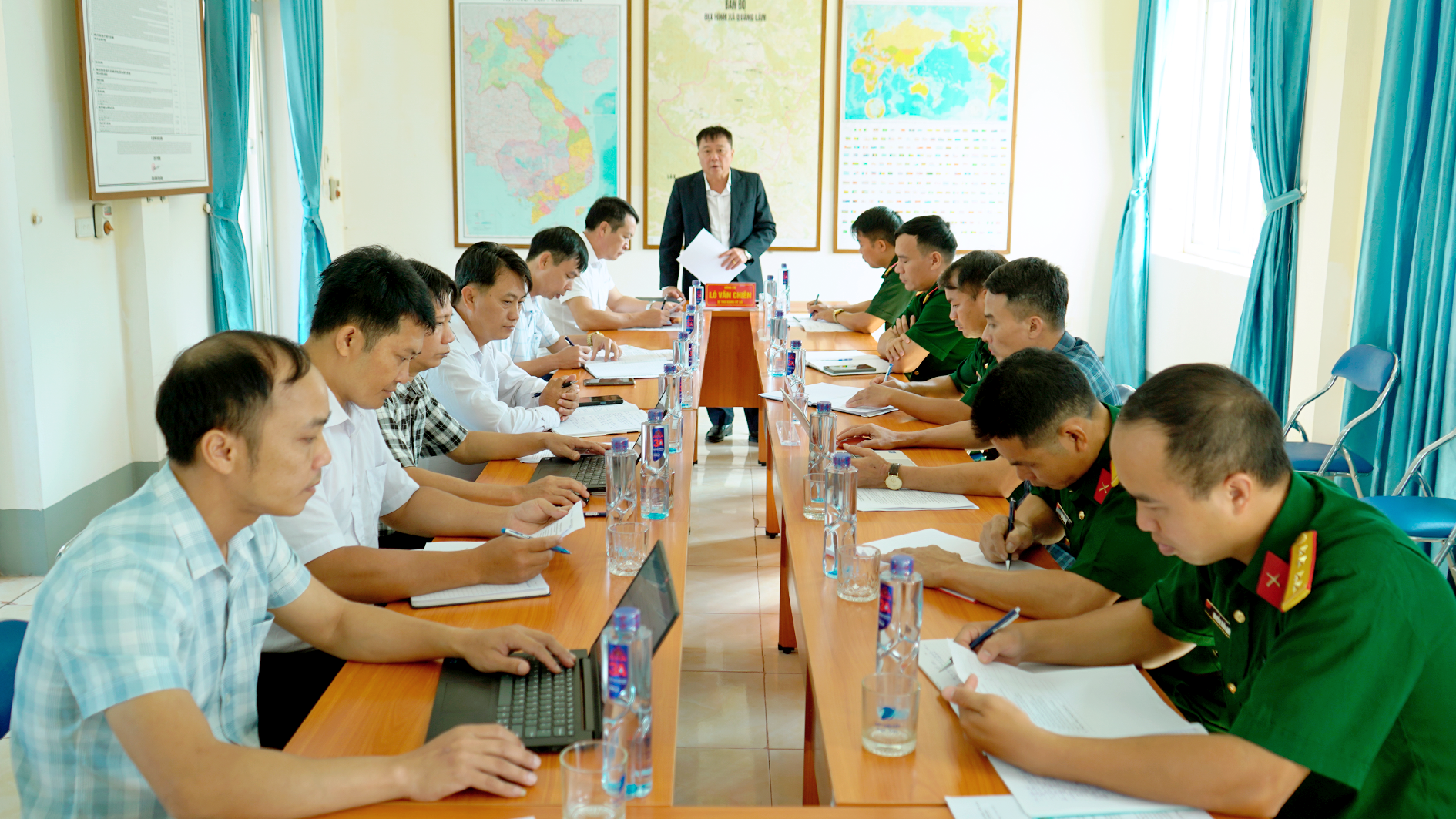 ĐẢNG ỦY XÃ QUẢNG LÂM LÀM VIỆC VỚI BAN CHỈ HUY QUÂN SỰ XÃ